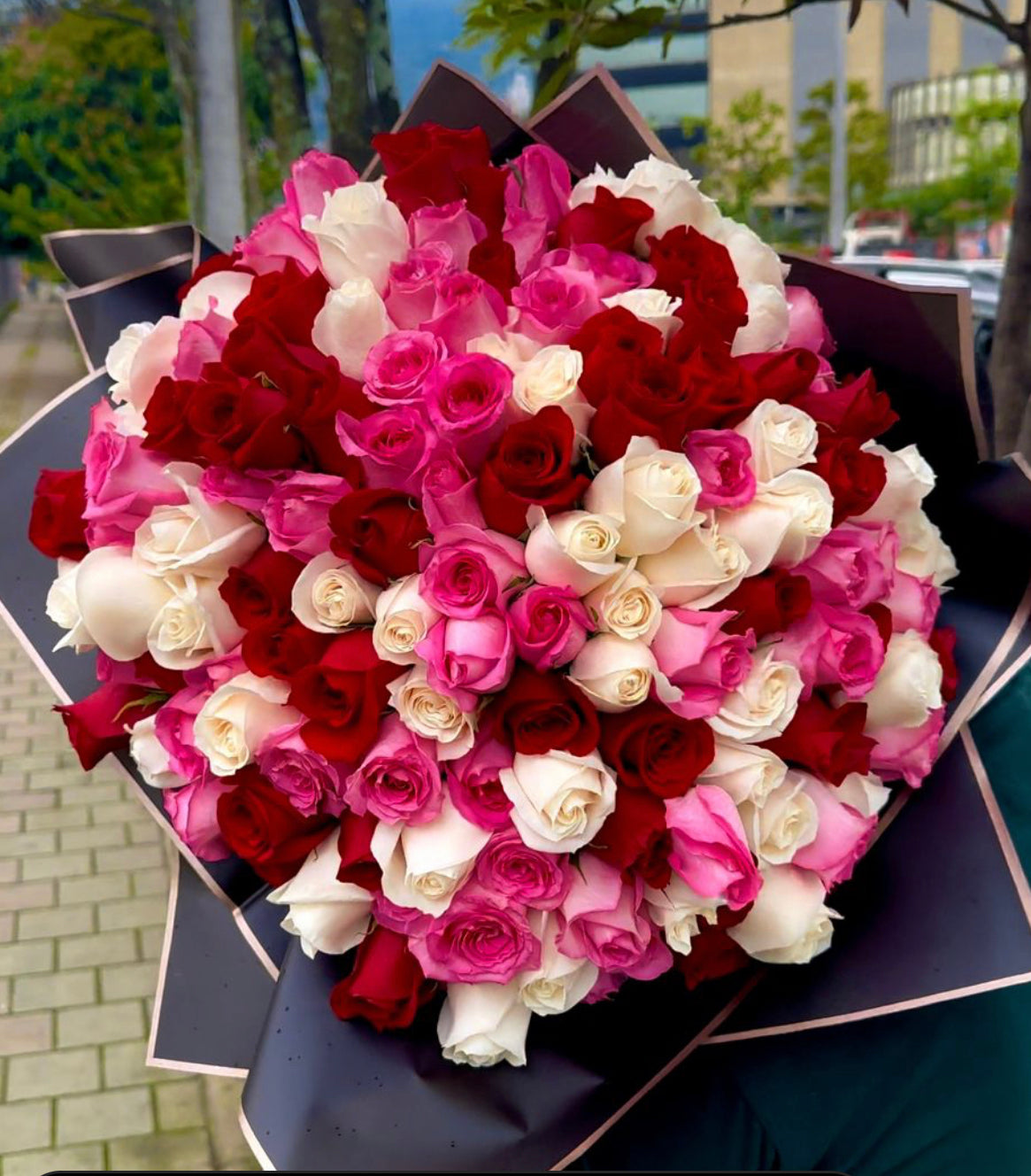 Buquet Buchon De 200 Rosas De Exportacion  🌹