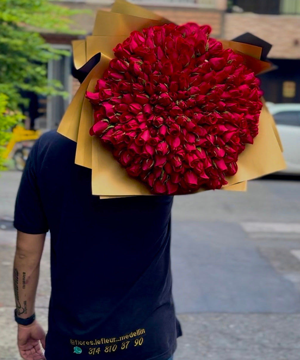 Buquet Buchon De 200 Rosas De Exportacion  🌹