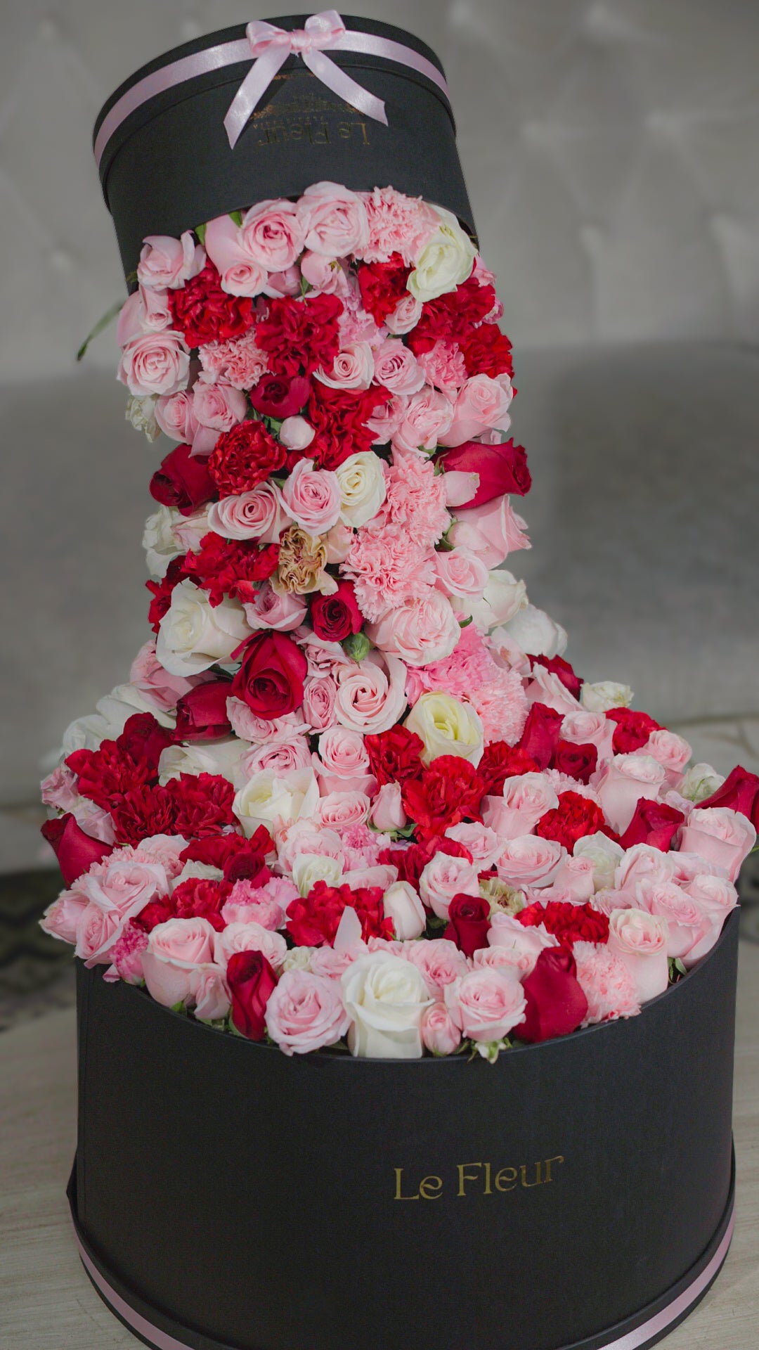 Cascada Floral 🩷❤️🤍