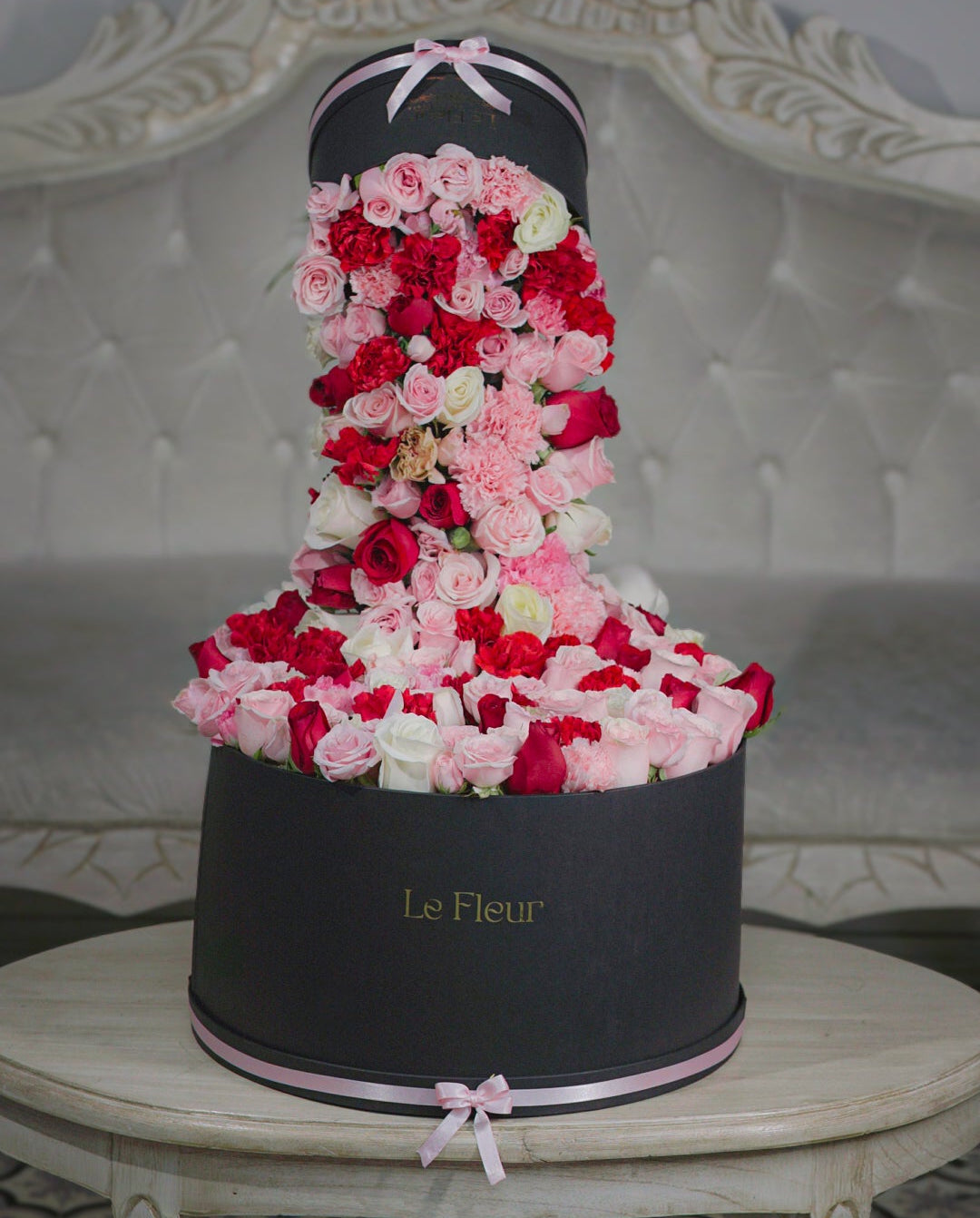 Cascada Floral 🩷❤️🤍