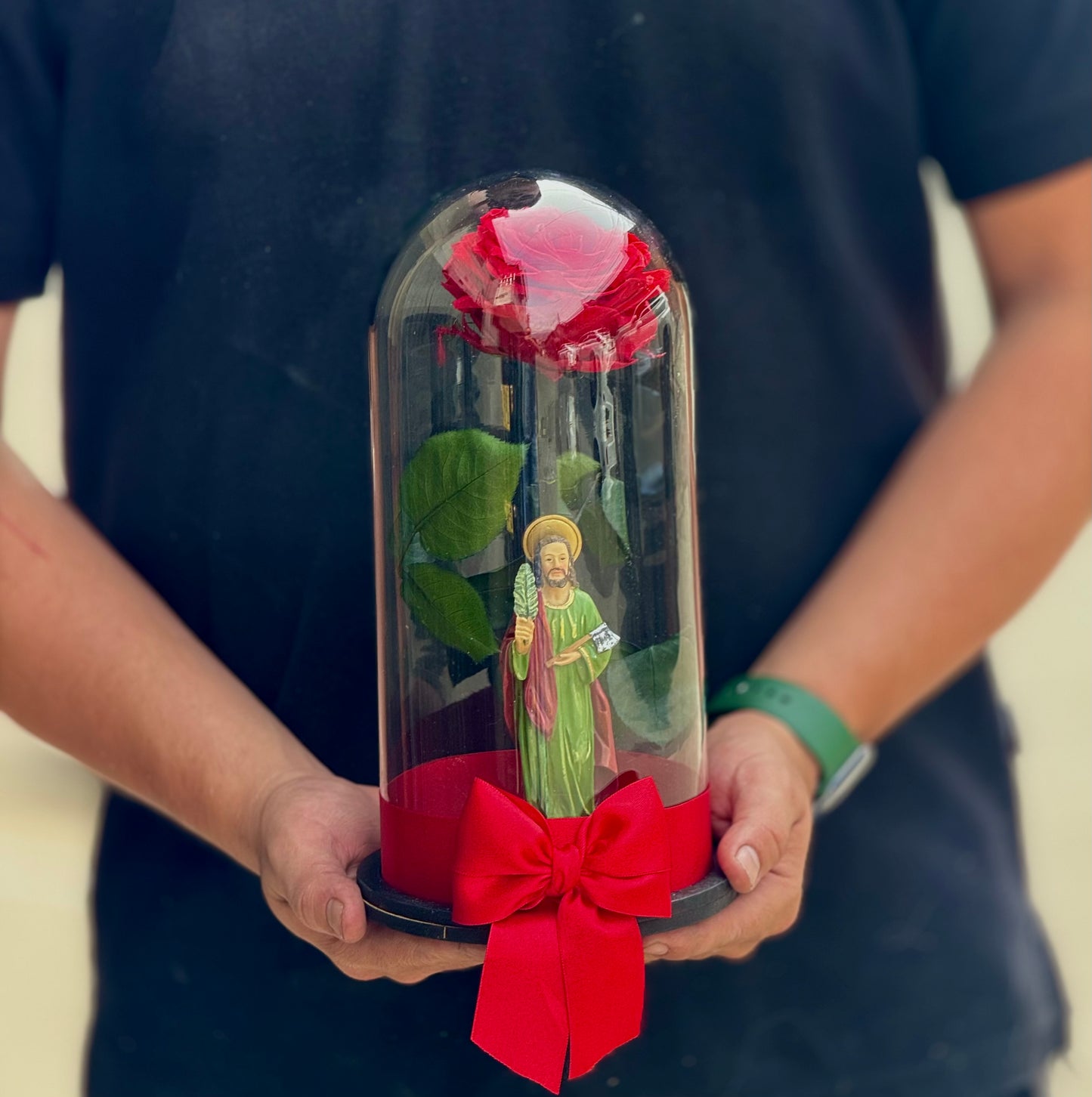 Rosa Preservada Roja 🌹+ San Judas Pequeño