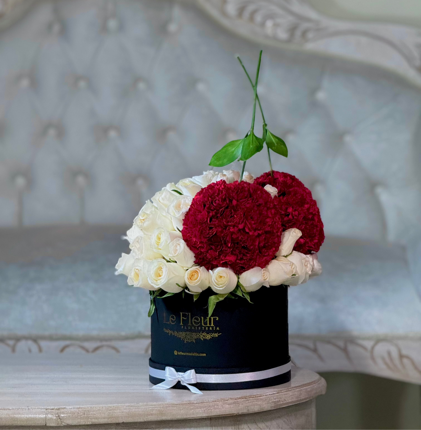 Pompon 65 Rosas 🌹 + 2 Cherris 🍒