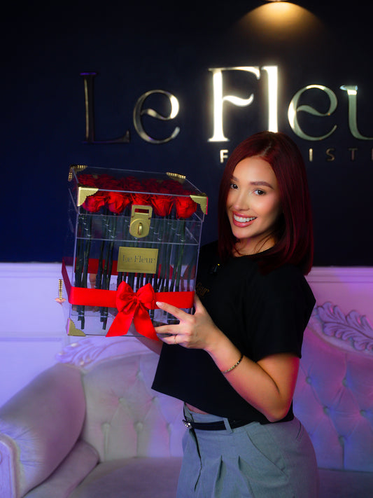 Baúl Acrilico Con 25 Rosas Con mas de 5 años de duración 🌹